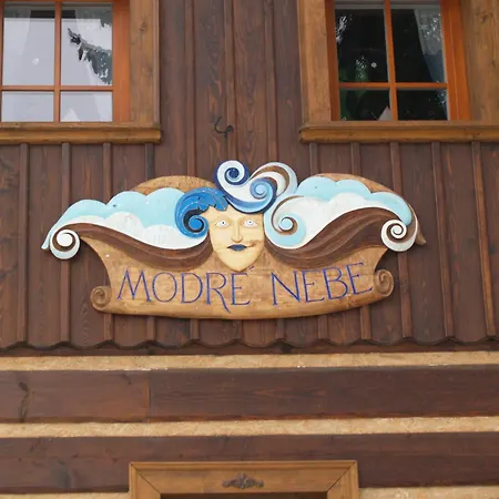 Modre Nebe *